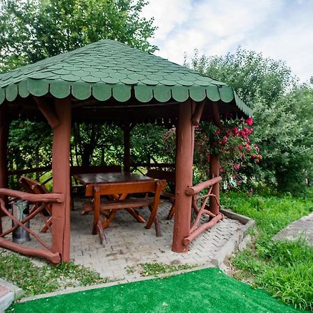 Hotel Marion Poiana Dumbraveni  Екстер'єр фото