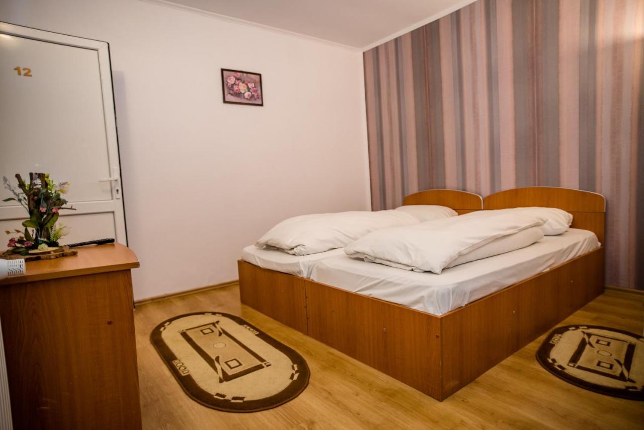 Hotel Marion Poiana Dumbraveni  Екстер'єр фото