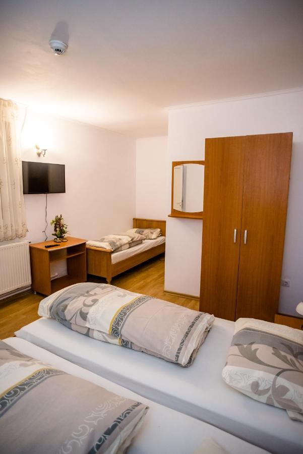 Hotel Marion Poiana Dumbraveni  Екстер'єр фото