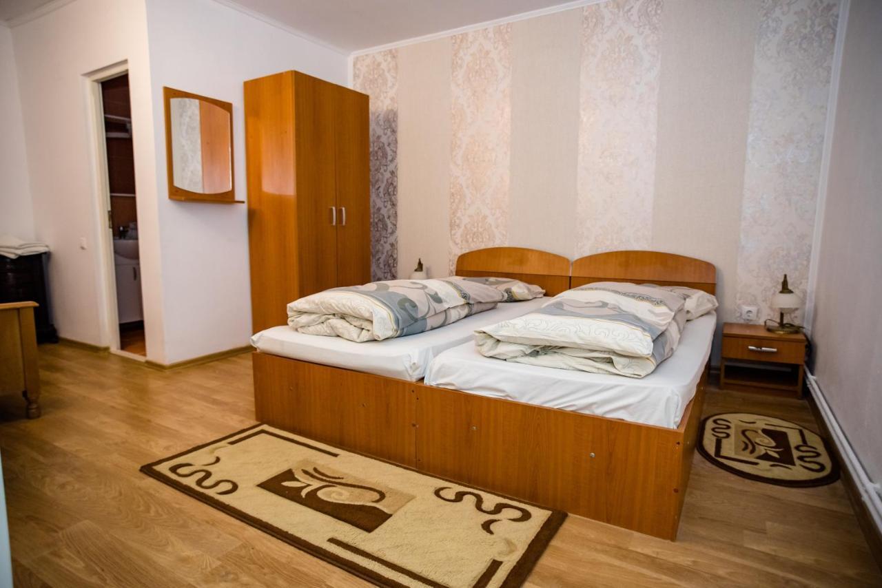 Hotel Marion Poiana Dumbraveni  Екстер'єр фото