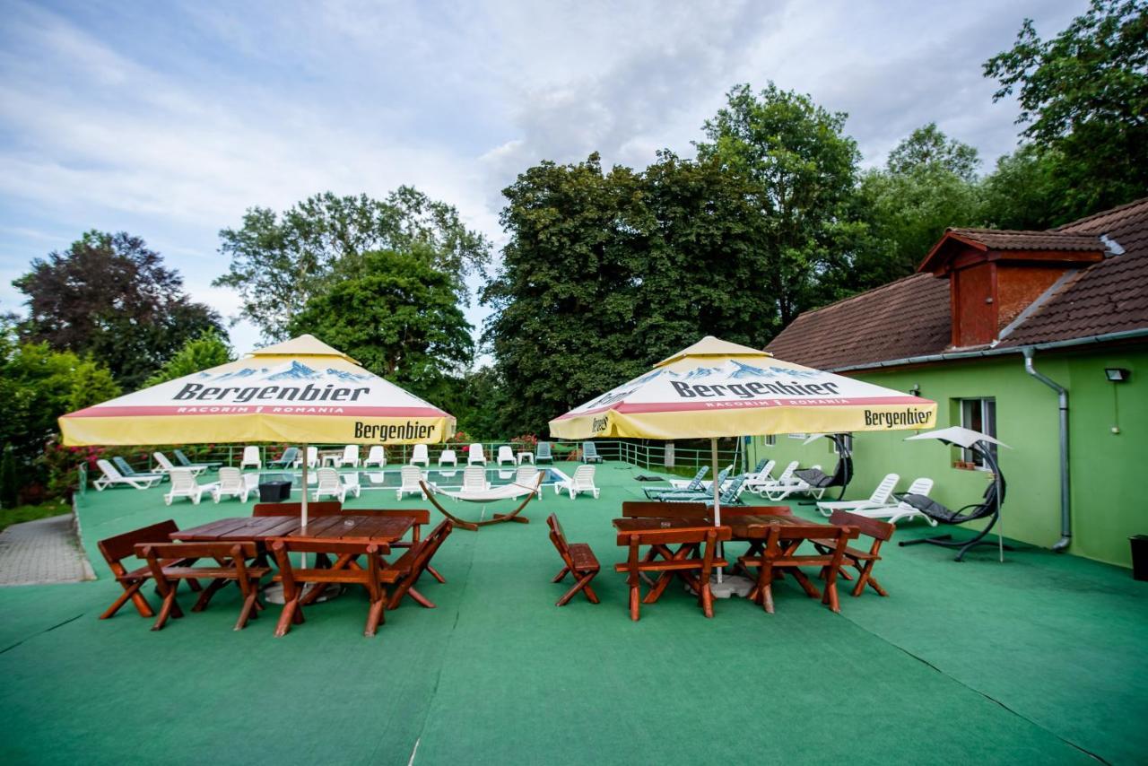 Hotel Marion Poiana Dumbraveni  Екстер'єр фото