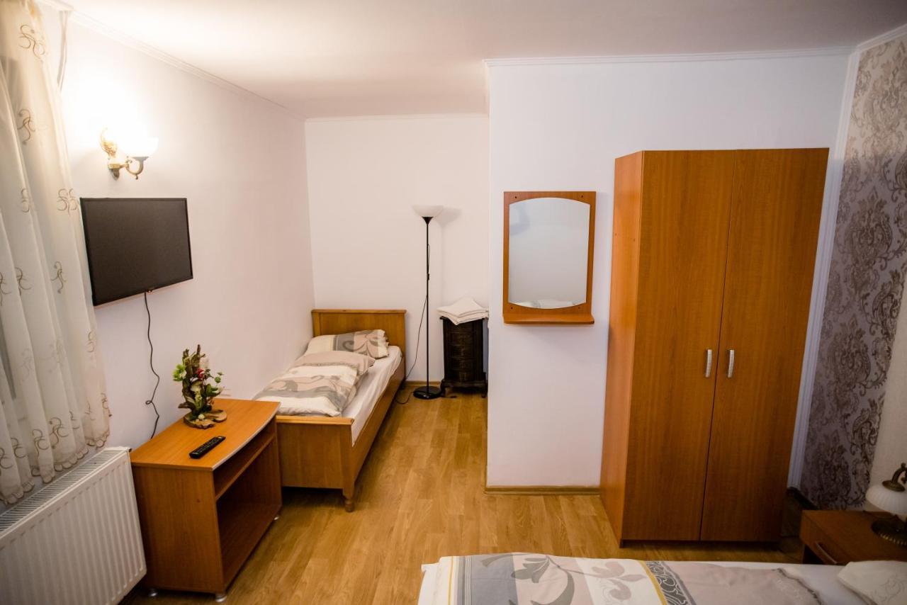 Hotel Marion Poiana Dumbraveni  Екстер'єр фото