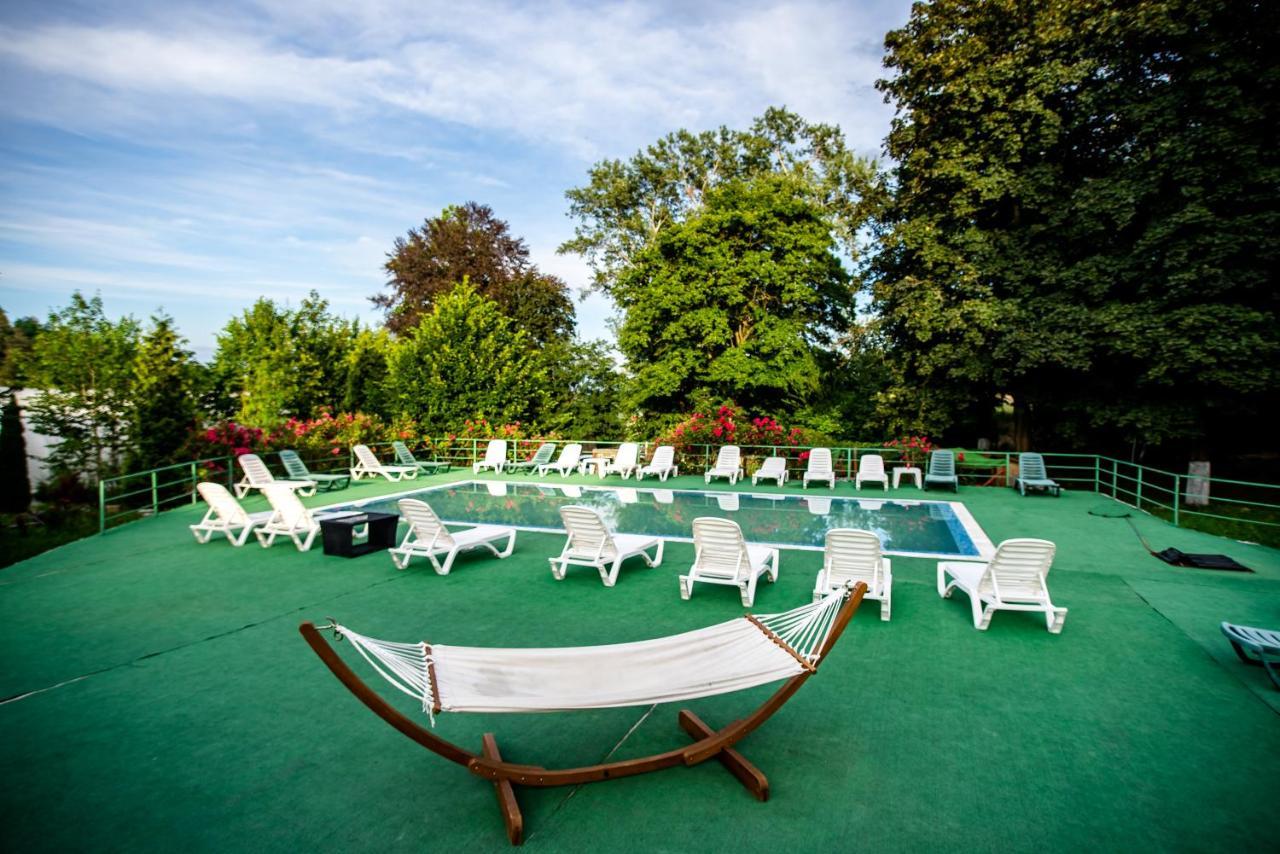 Hotel Marion Poiana Dumbraveni  Екстер'єр фото